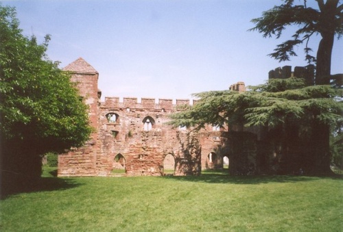 Stokesay Castle