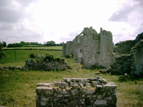 Tinnahinch Castle