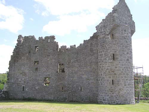 Tully Castle