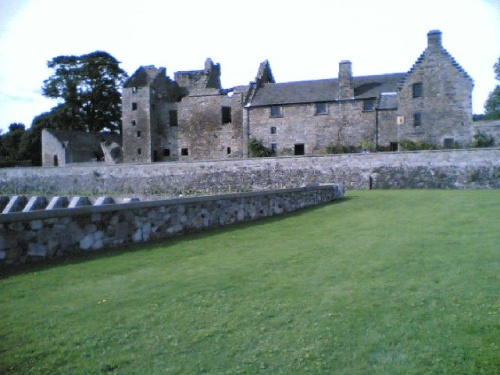 Tullibole Castle