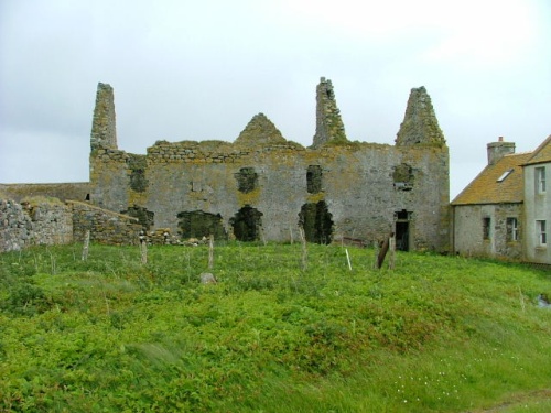 Ormacleit Castle