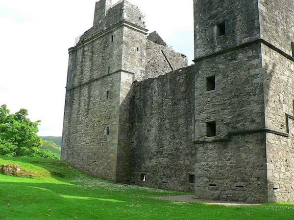 Moy Castle