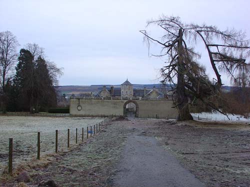 Tulloch Castle