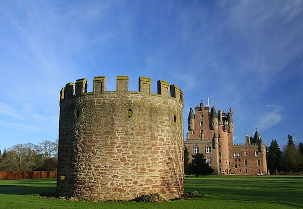 Kinnaird Castle