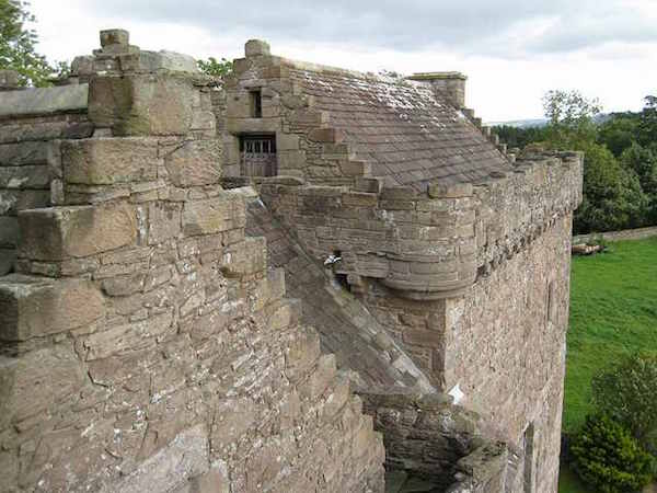 Tullibole Castle