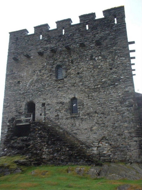 Tomen y Mur Castle